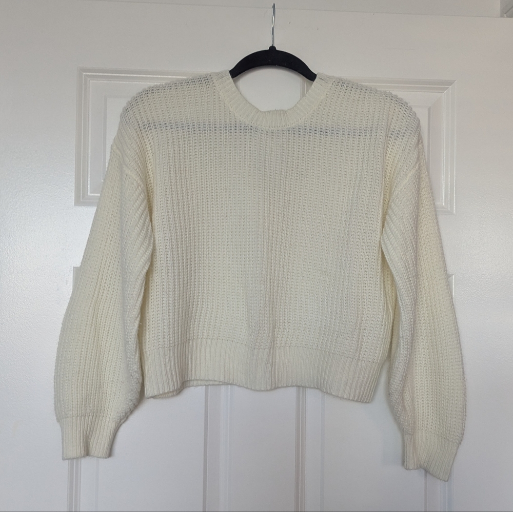 Reversible White Lulus Sweater - Picture 2 of 8